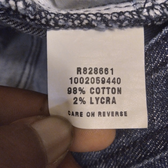 St John Cropped Jeans, Size 12 - Picture 9 of 16